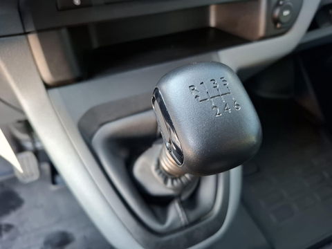 Opel Vivaro 2.0 CDTI L3H1 Edition AIRCO / CRUISE CONTROLE / NAVI / CARPLAY / TREKHAAK / KASTEN INRICHTING