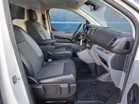 Opel Vivaro 2.0 CDTI L3H1 Edition AIRCO / CRUISE CONTROLE / NAVI / CARPLAY / TREKHAAK / KASTEN INRICHTING