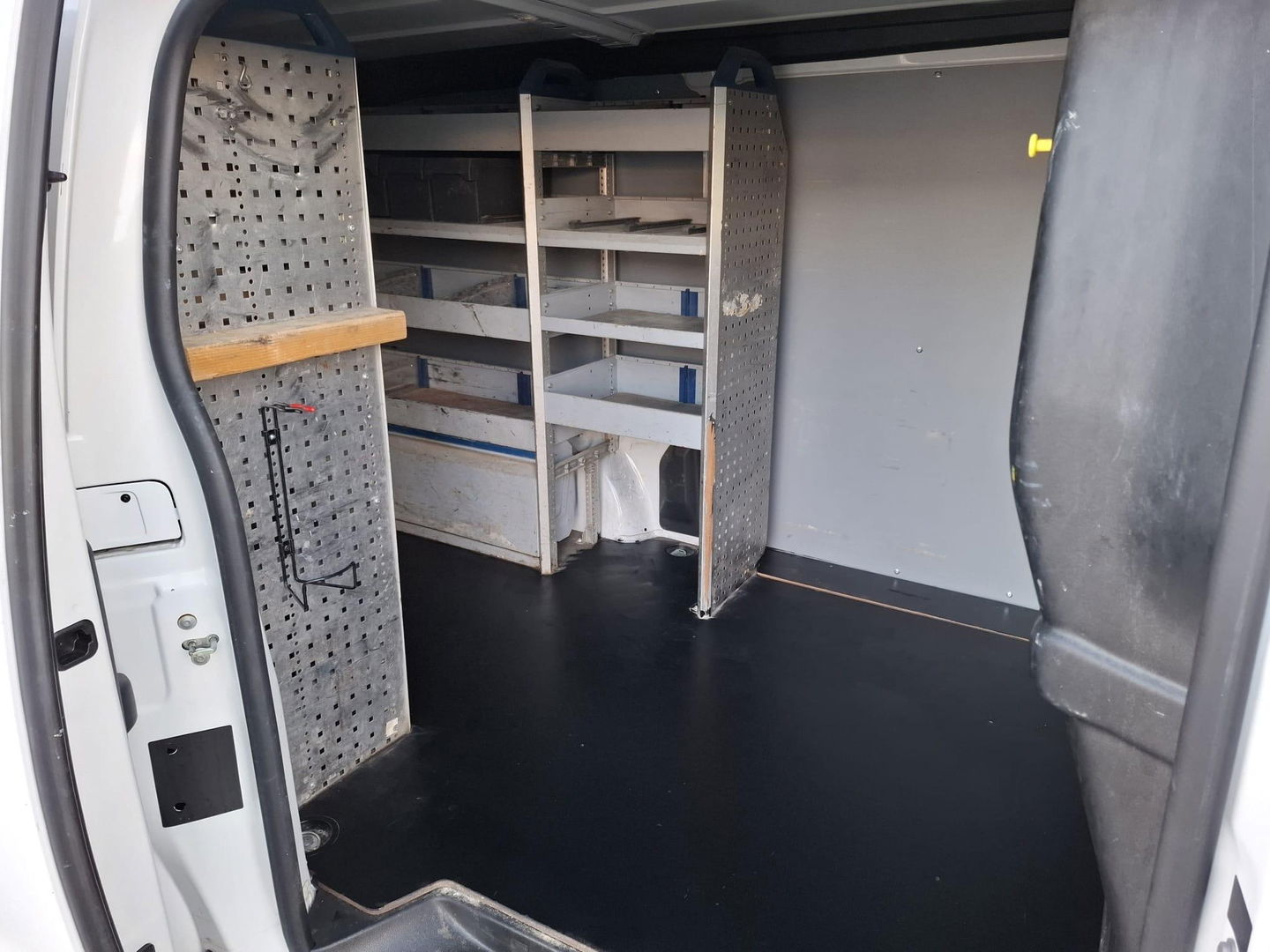 Opel Vivaro 2.0 CDTI L3H1 Edition AIRCO / CRUISE CONTROLE / NAVI / CARPLAY / TREKHAAK / KASTEN INRICHTING