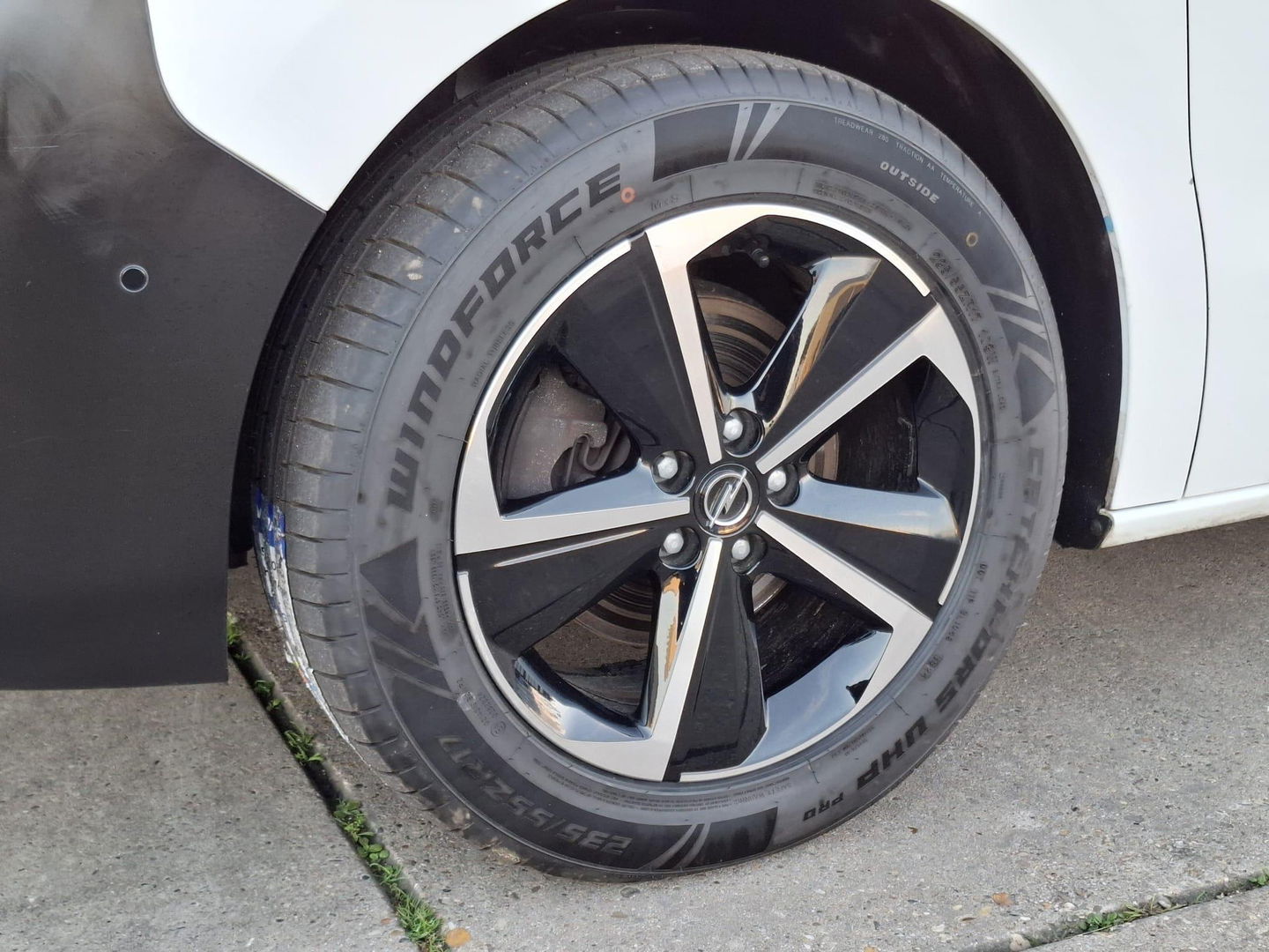 Opel Vivaro 2.0 CDTI L3H1 Edition AIRCO / CRUISE CONTROLE / NAVI / CARPLAY / TREKHAAK / KASTEN INRICHTING