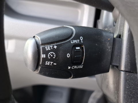 Opel Vivaro 2.0 CDTI L3H1 Edition AIRCO / CRUISE CONTROLE / NAVI / CARPLAY / TREKHAAK / KASTEN INRICHTING