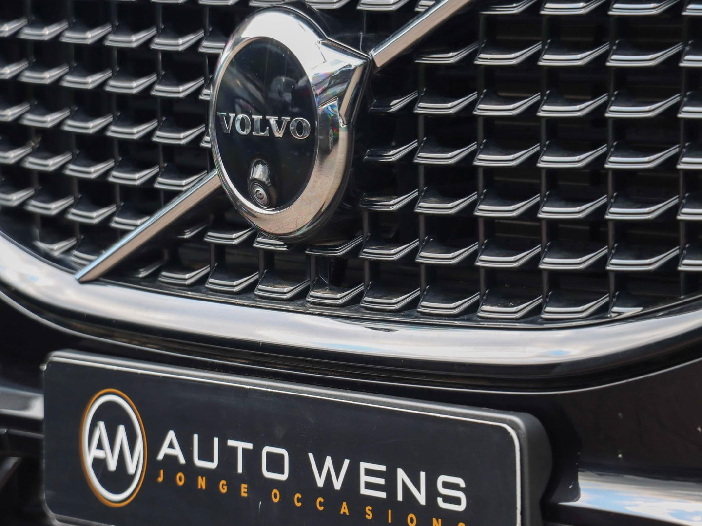 Volvo XC60 T8 AWD Plus Dark 455PK | 360 Cam | 20'' | Winterpakket