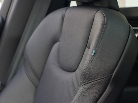 Volvo XC60 T8 AWD Plus Dark 455PK | 360 Cam | 20'' | Winterpakket