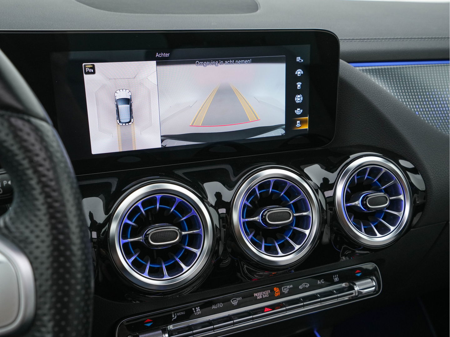 Mercedes-Benz EQA 250 Edition-1 Sport-Pack 67 kWh [ 3-Fase ] {SOH-95% } *PANO | HEAD-UP | DISTRONIC-PLUS | BURMESTER-AUDIO | WIDE-SCREEN-DIGI-COCKPIT | FULL-LED | FUFLL-LEATHER | MEMORY-PACK | TOP-VIEW | NAVI-FULLMAP | DAB+ | KEYLESS | HEATED-SPORTSEAT