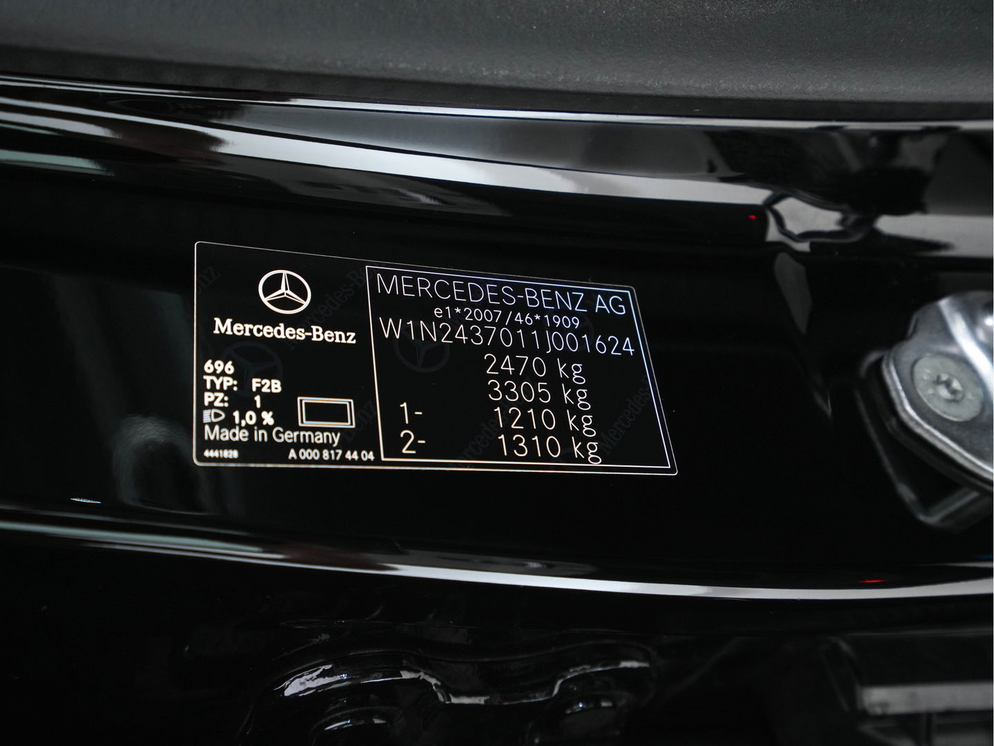 Mercedes-Benz EQA 250 Edition-1 Sport-Pack 67 kWh [ 3-Fase ] *PANO | HEAD-UP | DISTRONIC-PLUS | BURMESTER-AUDIO | WIDE-SCREEN-DIGI-COCKPIT | FULL-LED | FUFLL-LEATHER | MEMORY-PACK | TOP-VIEW | NAVI-FULLMAP | DAB+ | KEYLESS | HEATED-SPORTSEAT