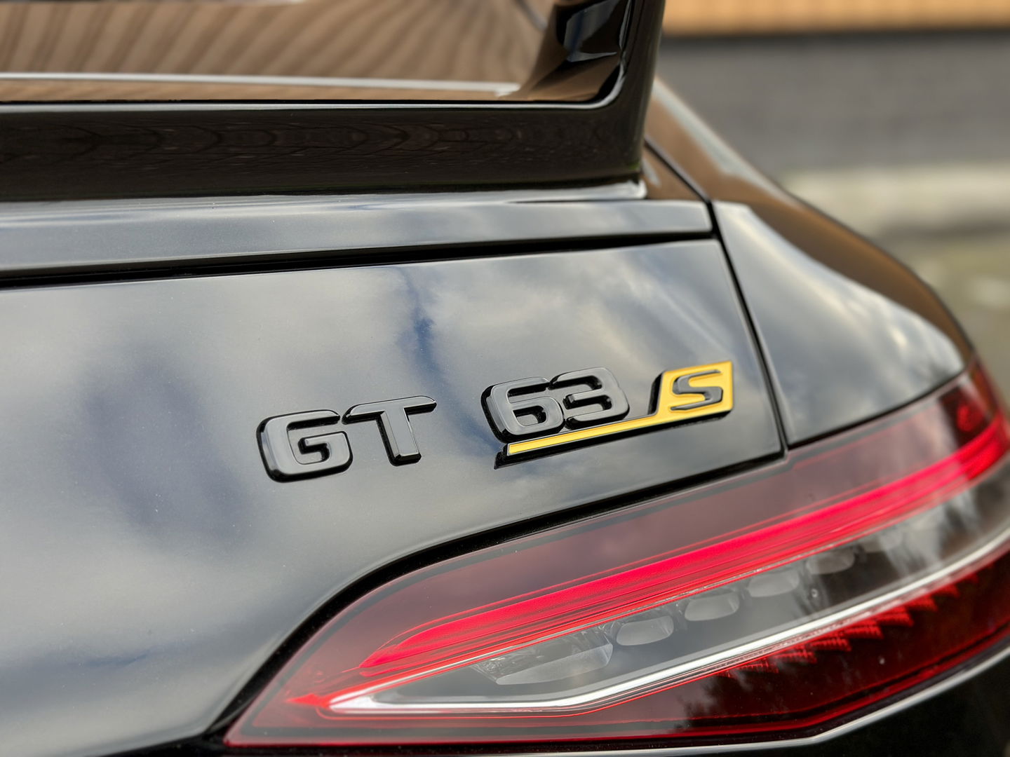 Mercedes-Benz AMG GT 4-Door Coupe 63 S 4MATIC+ Premium Plus | 640 PK! | 5 Persoons | Schuif/Kantel Dak | Performance Stoelen | AMG Dynamic Plus Package | AMG Aerodynamics Package |