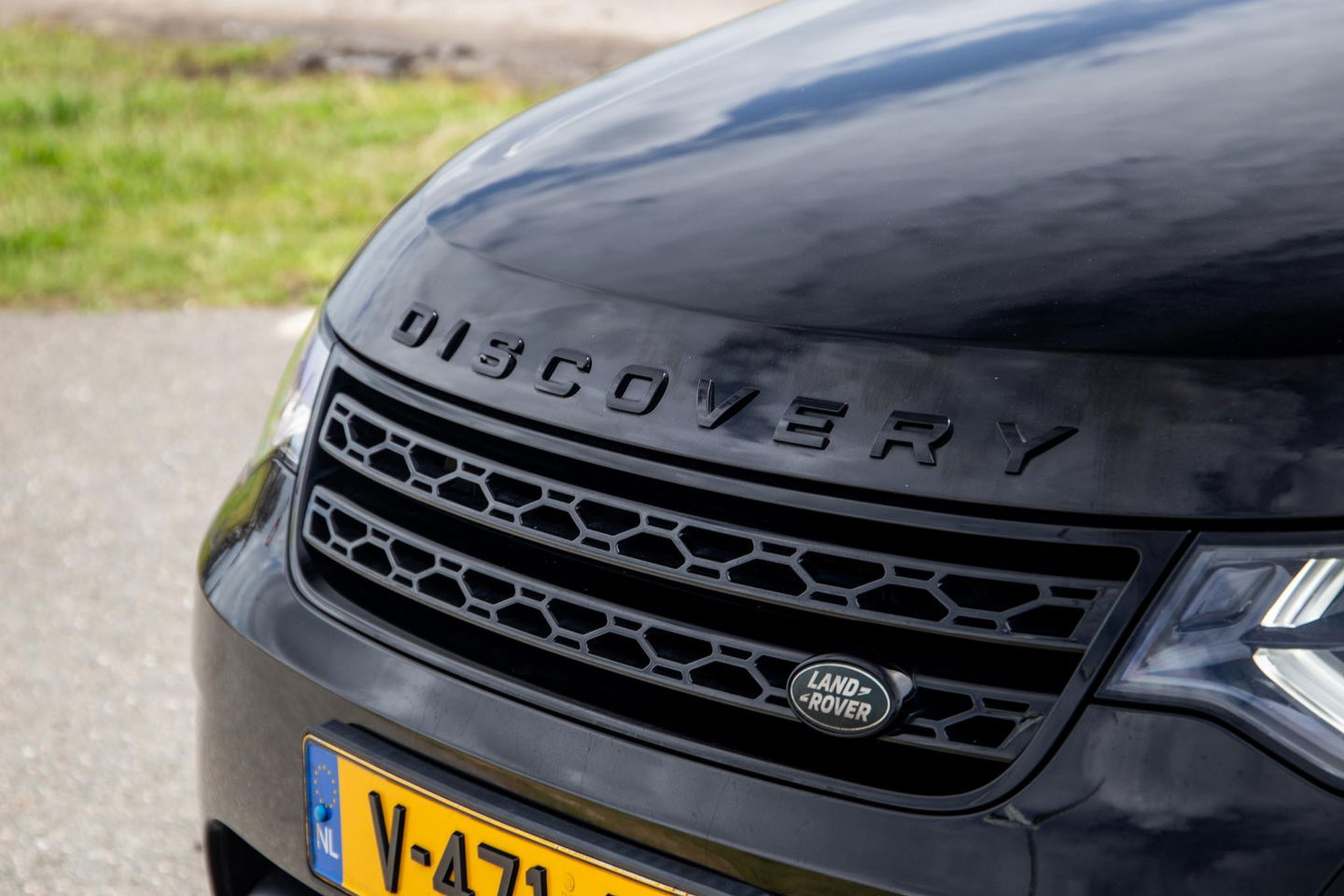 Land Rover Discovery 3.0 Td6 HSE GRIJS KENTEKEN / LEER / NAVI / LUCHTVERING / PANO / TREKHAAK