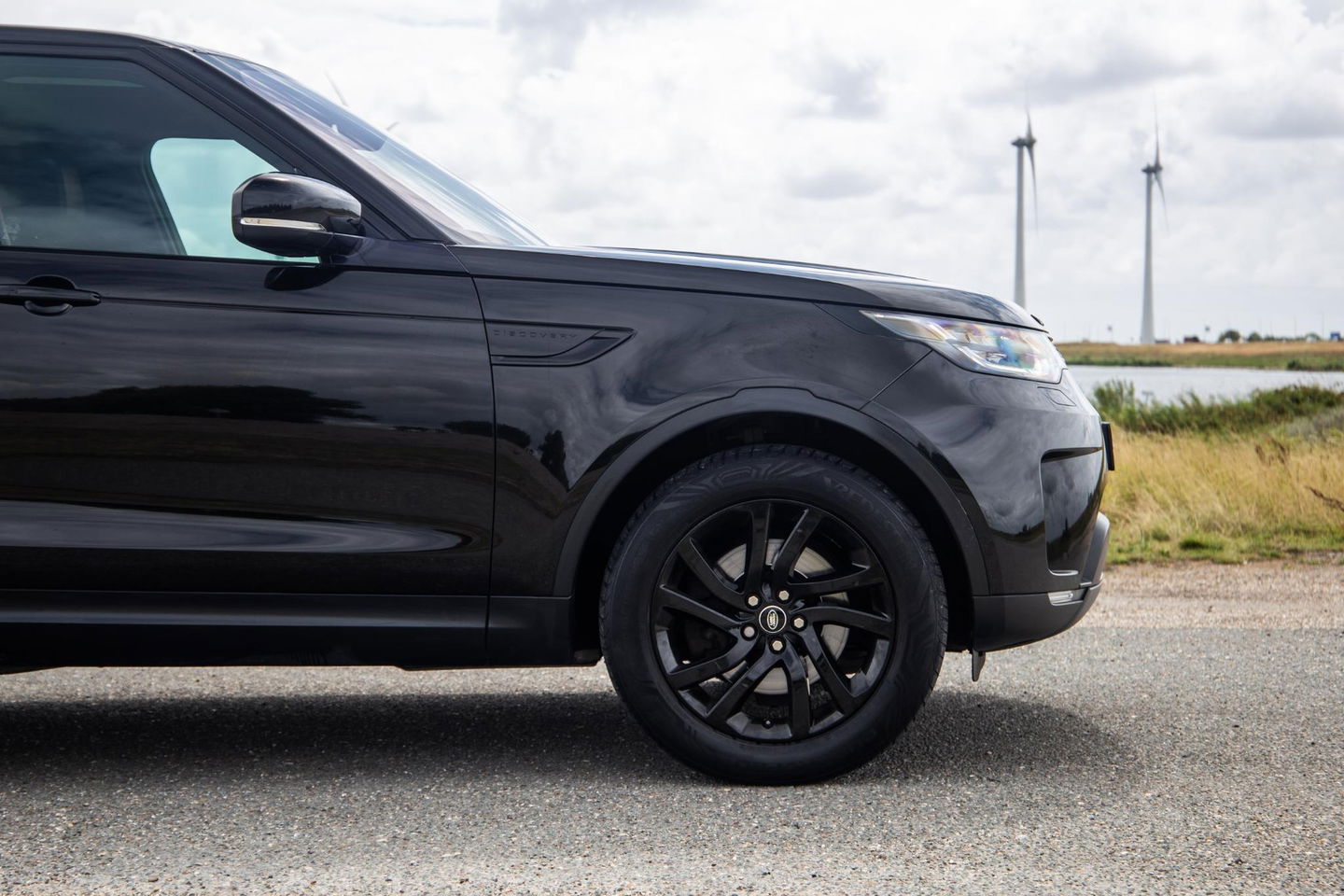 Land Rover Discovery 3.0 Td6 HSE GRIJS KENTEKEN / LEER / NAVI / LUCHTVERING / PANO / TREKHAAK