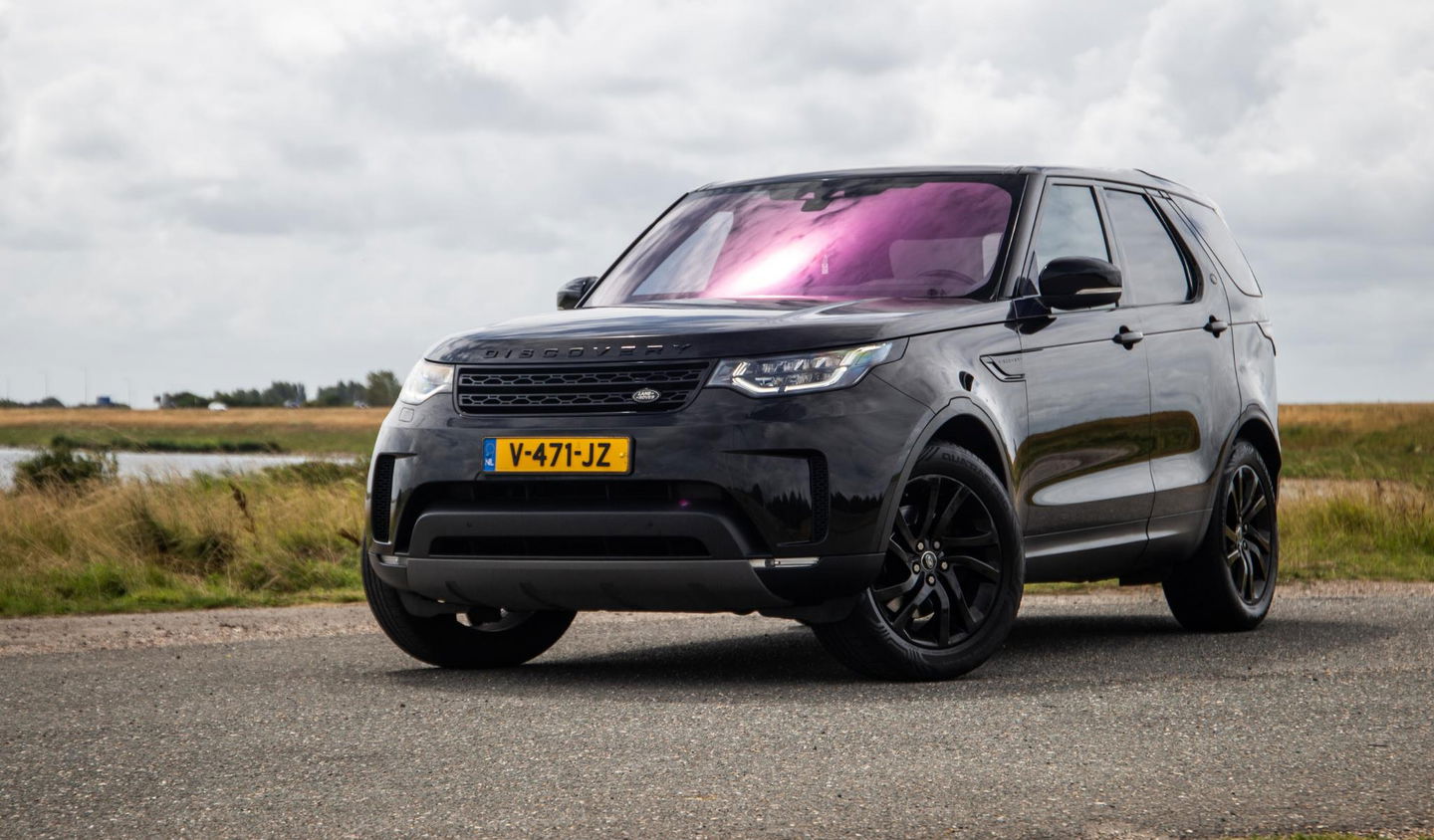 Land Rover Discovery 3.0 Td6 HSE GRIJS KENTEKEN / LEER / NAVI / LUCHTVERING / PANO / TREKHAAK