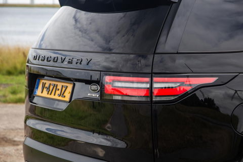 Land Rover Discovery 3.0 Td6 HSE GRIJS KENTEKEN / LEER / NAVI / LUCHTVERING / PANO / TREKHAAK