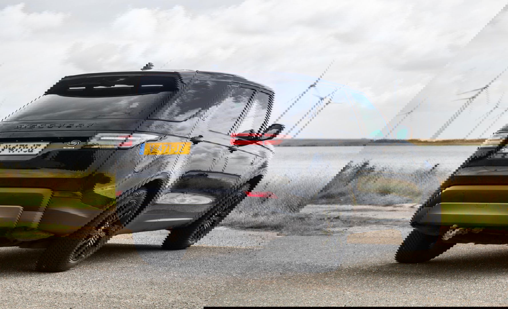 Land Rover Discovery 3.0 Td6 HSE GRIJS KENTEKEN / LEER / NAVI / LUCHTVERING / PANO / TREKHAAK