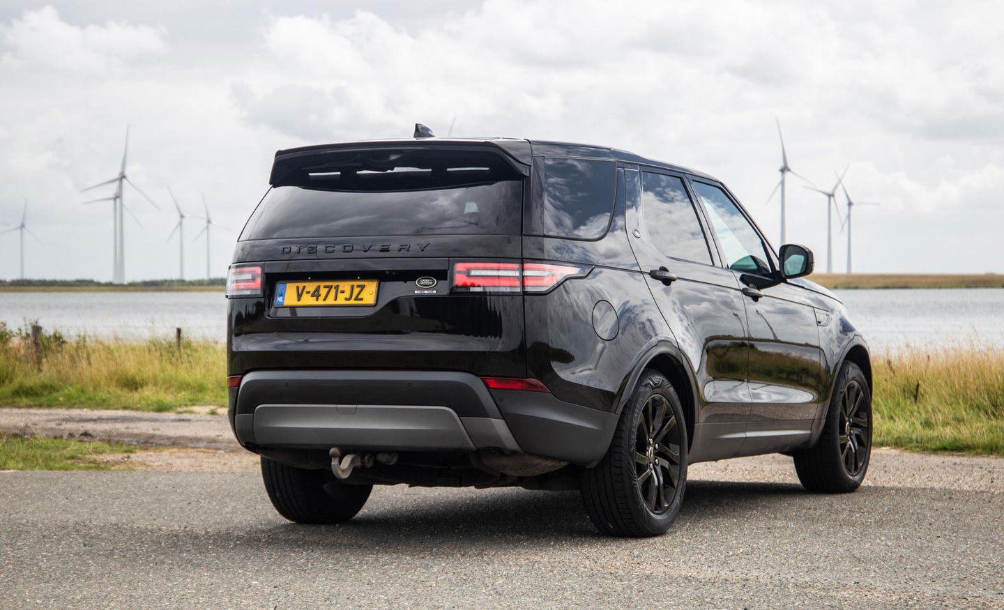 Land Rover Discovery 3.0 Td6 HSE GRIJS KENTEKEN / LEER / NAVI / LUCHTVERING / PANO / TREKHAAK