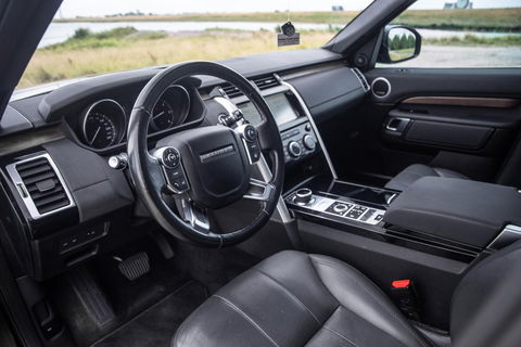 Land Rover Discovery 3.0 Td6 HSE GRIJS KENTEKEN / LEER / NAVI / LUCHTVERING / PANO / TREKHAAK