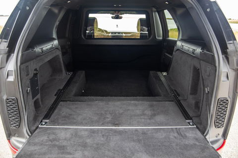 Land Rover Discovery 3.0 Td6 HSE GRIJS KENTEKEN / LEER / NAVI / LUCHTVERING / PANO / TREKHAAK