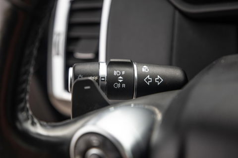 Land Rover Discovery 3.0 Td6 HSE GRIJS KENTEKEN / LEER / NAVI / LUCHTVERING / PANO / TREKHAAK