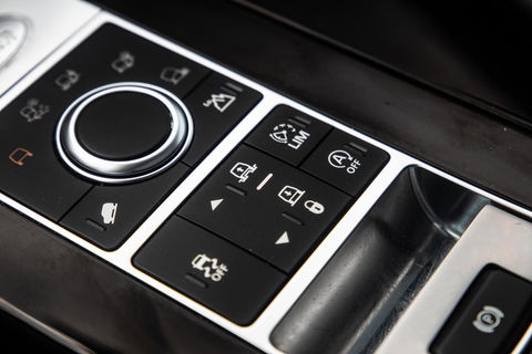 Land Rover Discovery 3.0 Td6 HSE GRIJS KENTEKEN / LEER / NAVI / LUCHTVERING / PANO / TREKHAAK