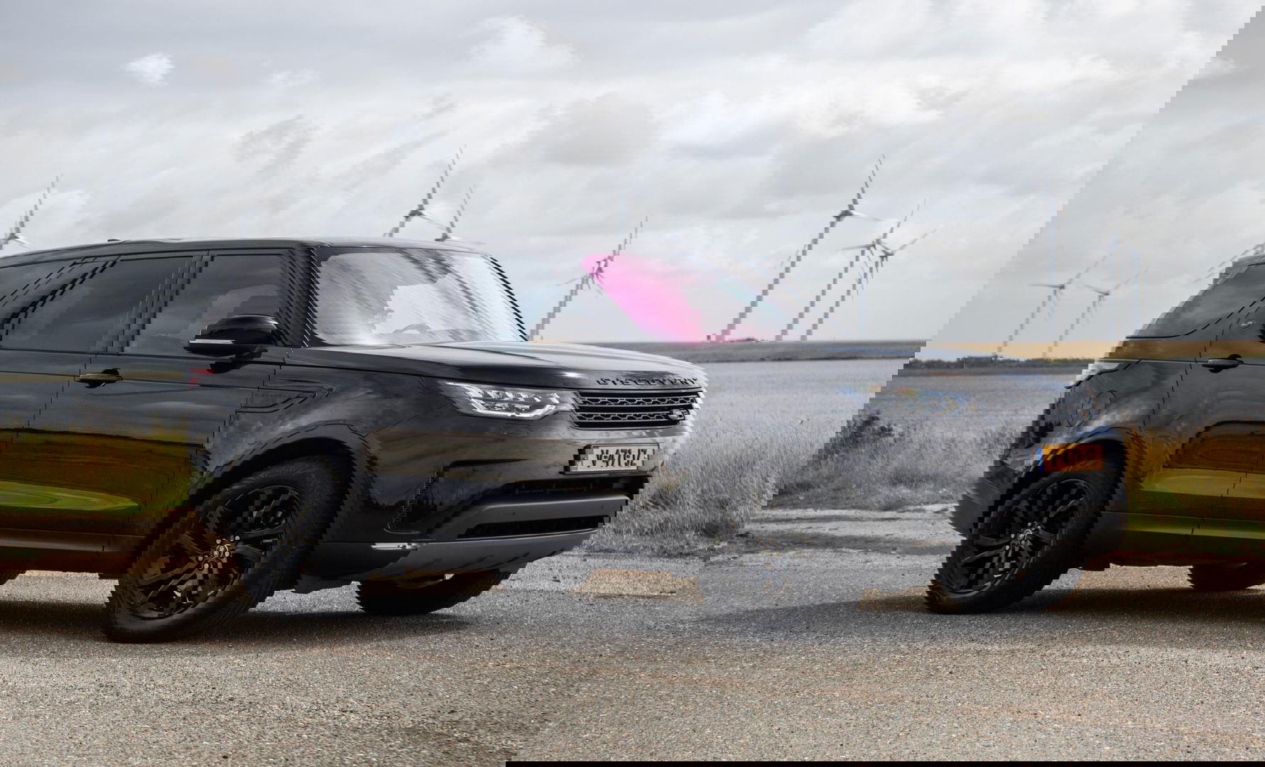 Land Rover Discovery 3.0 Td6 HSE GRIJS KENTEKEN / LEER / NAVI / LUCHTVERING / PANO / TREKHAAK