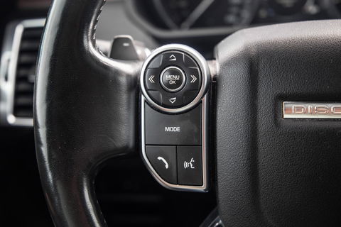 Land Rover Discovery 3.0 Td6 HSE GRIJS KENTEKEN / LEER / NAVI / LUCHTVERING / PANO / TREKHAAK