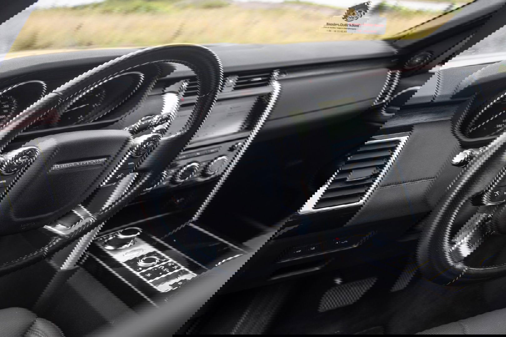 Land Rover Discovery 3.0 Td6 HSE GRIJS KENTEKEN / LEER / NAVI / LUCHTVERING / PANO / TREKHAAK