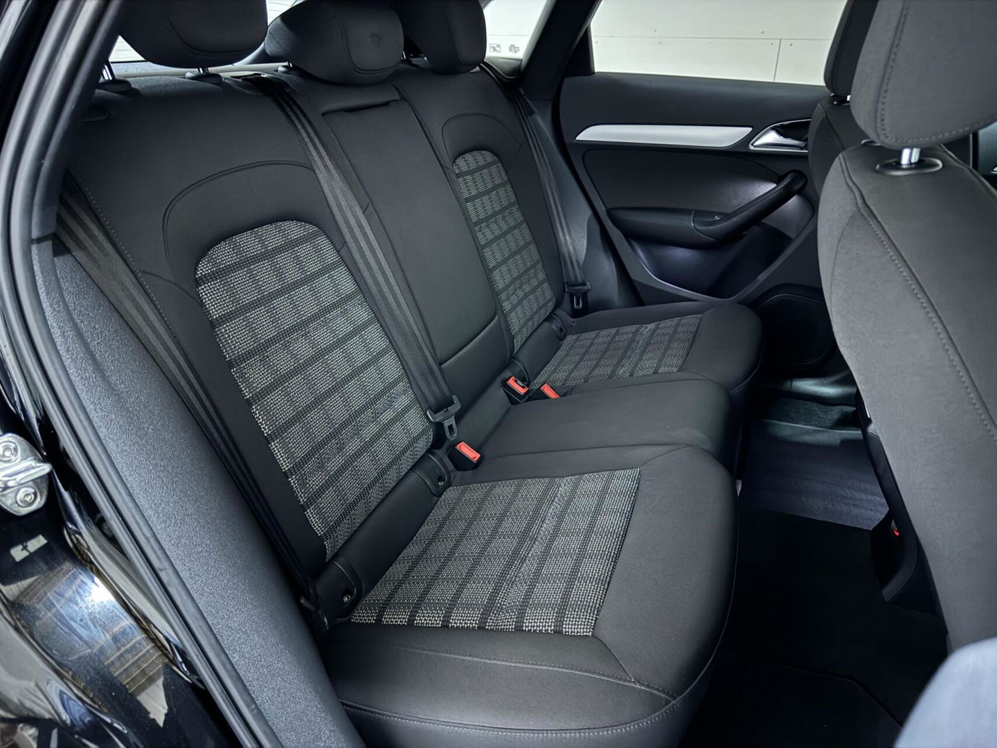 Audi Q3 1.4 TFSI CoD Sport Pano Cruise Navi Stoelverw. Trekh.