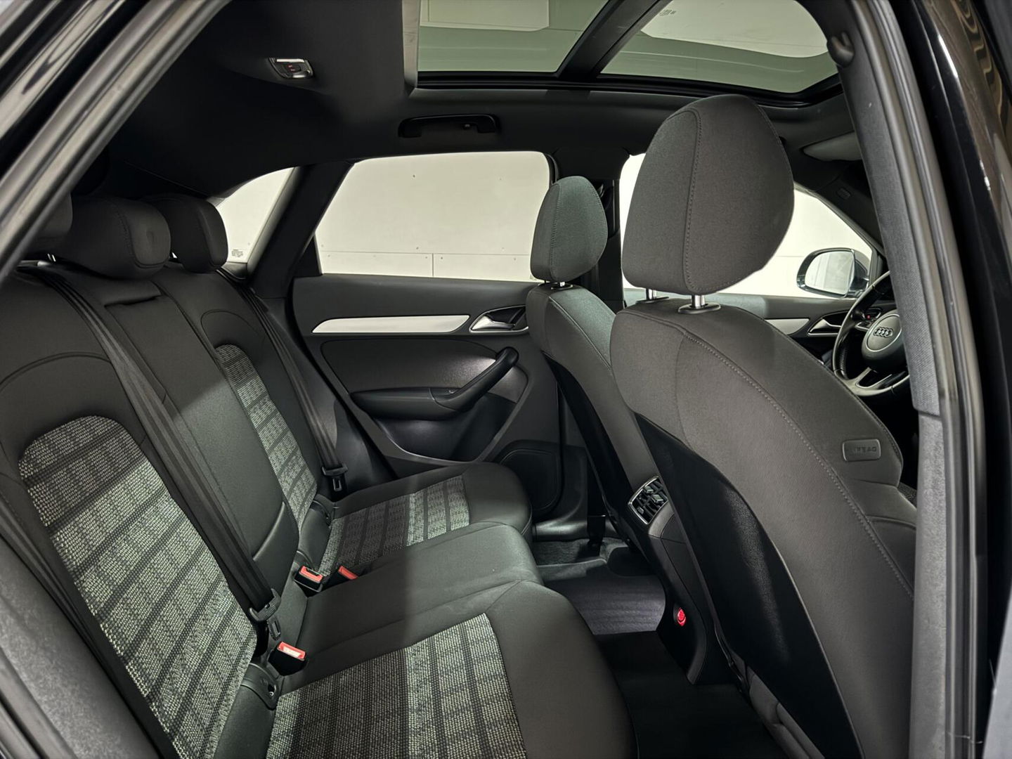 Audi Q3 1.4 TFSI CoD Sport Pano Cruise Navi Stoelverw. Trekh.