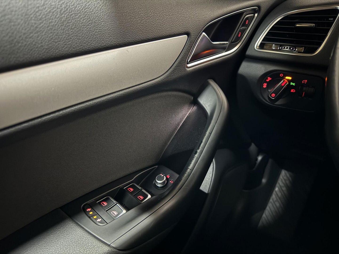 Audi Q3 1.4 TFSI CoD Sport Pano Cruise Navi Stoelverw. Trekh.