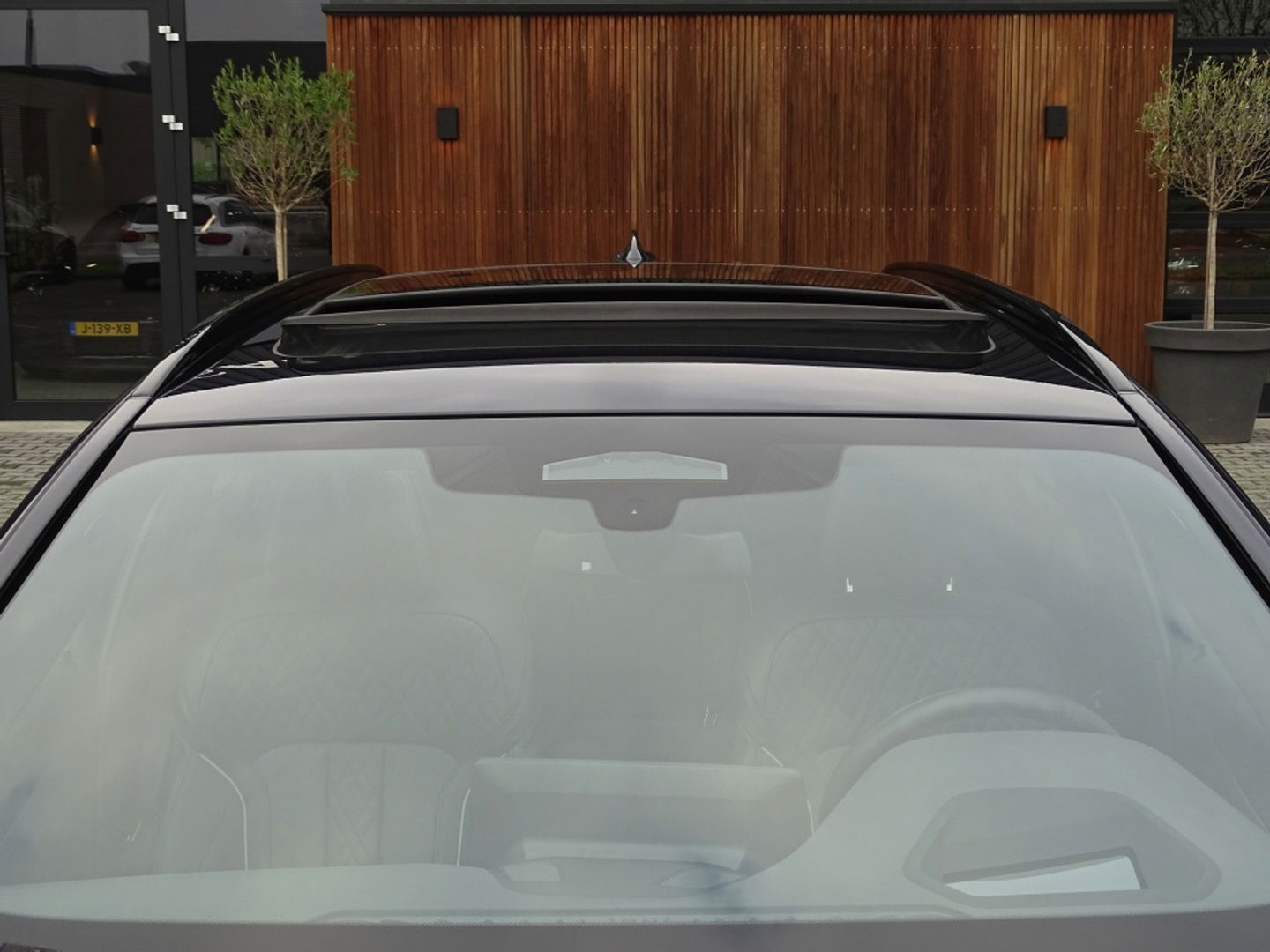 BMW 5 Serie Touring 530e 292PK M-Sport Individual / laser *NAP*