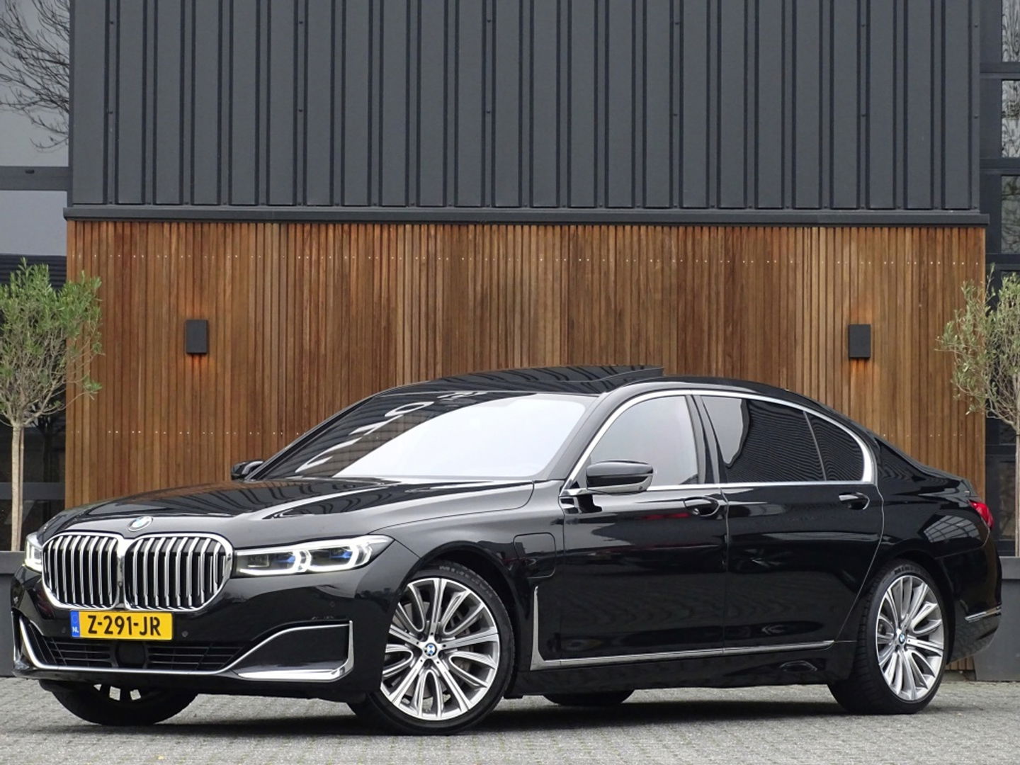 BMW 7 Serie 745Le 394PK VIP LANG / High Executive / M-Individual / Laser