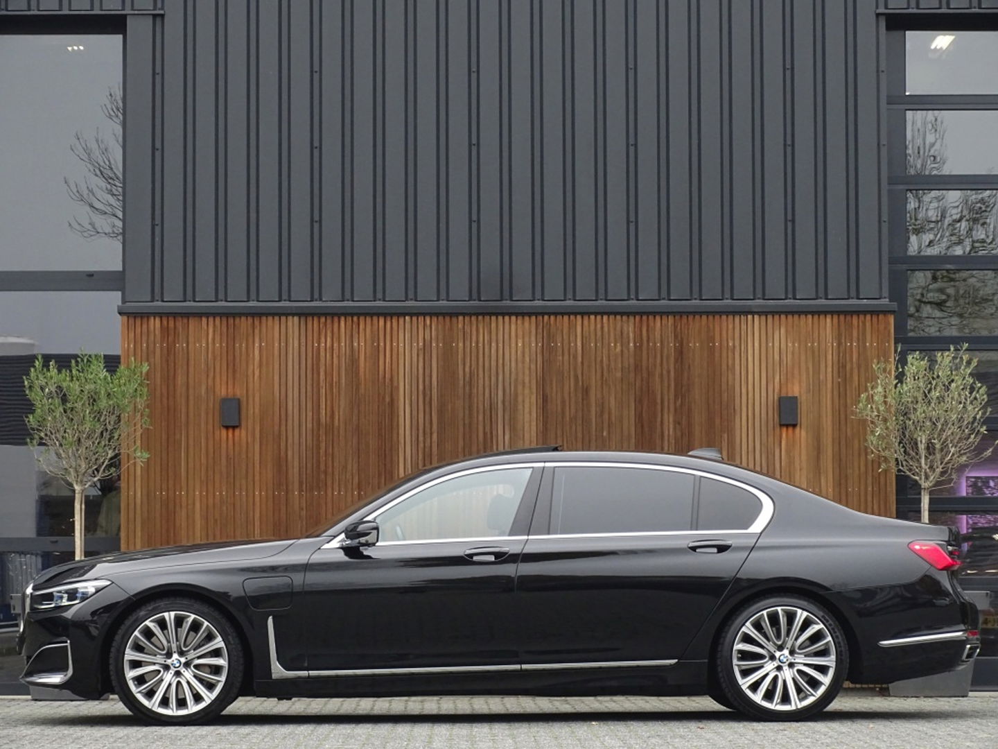 BMW 7 Serie 745Le 394PK VIP LANG / High Executive / M-Individual / Laser