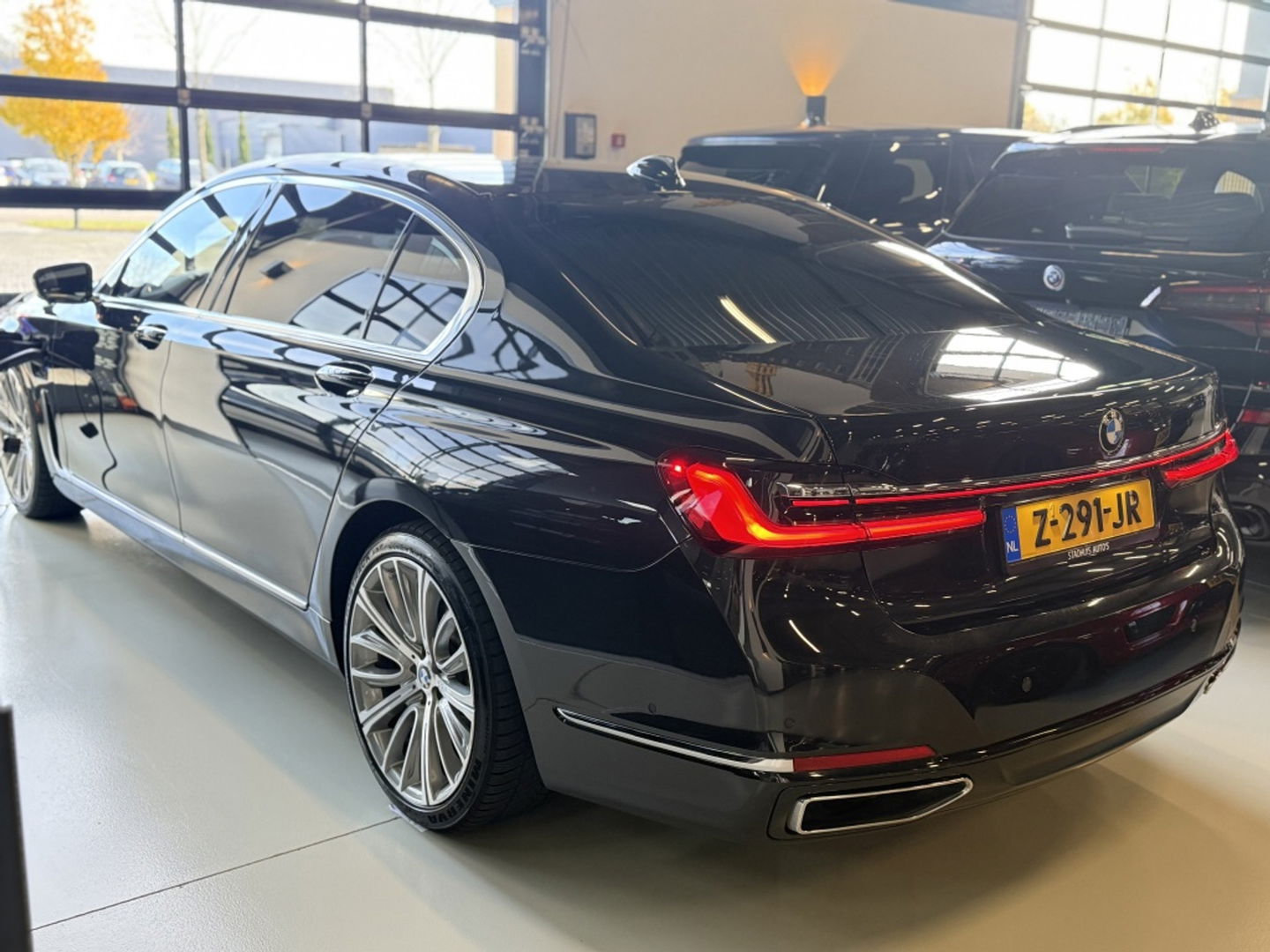 BMW 7 Serie 745Le 394PK VIP LANG / High Executive / M-Individual / Laser