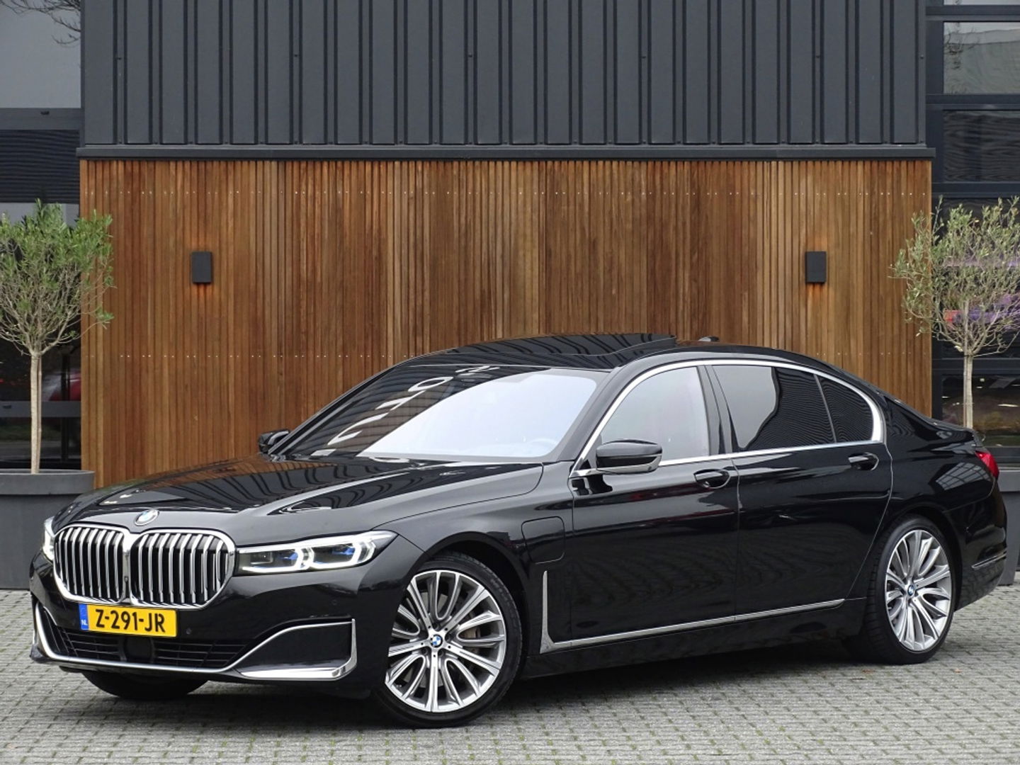 BMW 7 Serie 745Le 394PK VIP LANG / High Executive / M-Individual / Laser