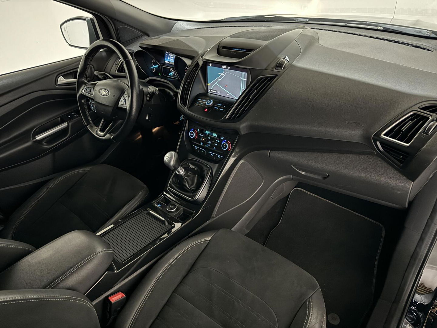 Ford Kuga 1.5 EcoBoost ST Line Navi Cruise Carplay PDC NAP