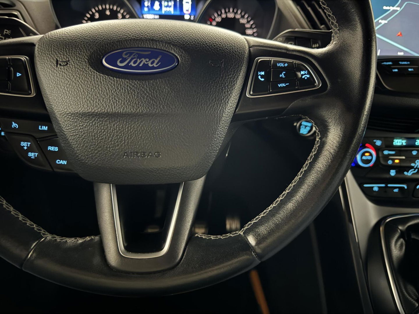 Ford Kuga 1.5 EcoBoost ST Line Navi Cruise Carplay PDC NAP