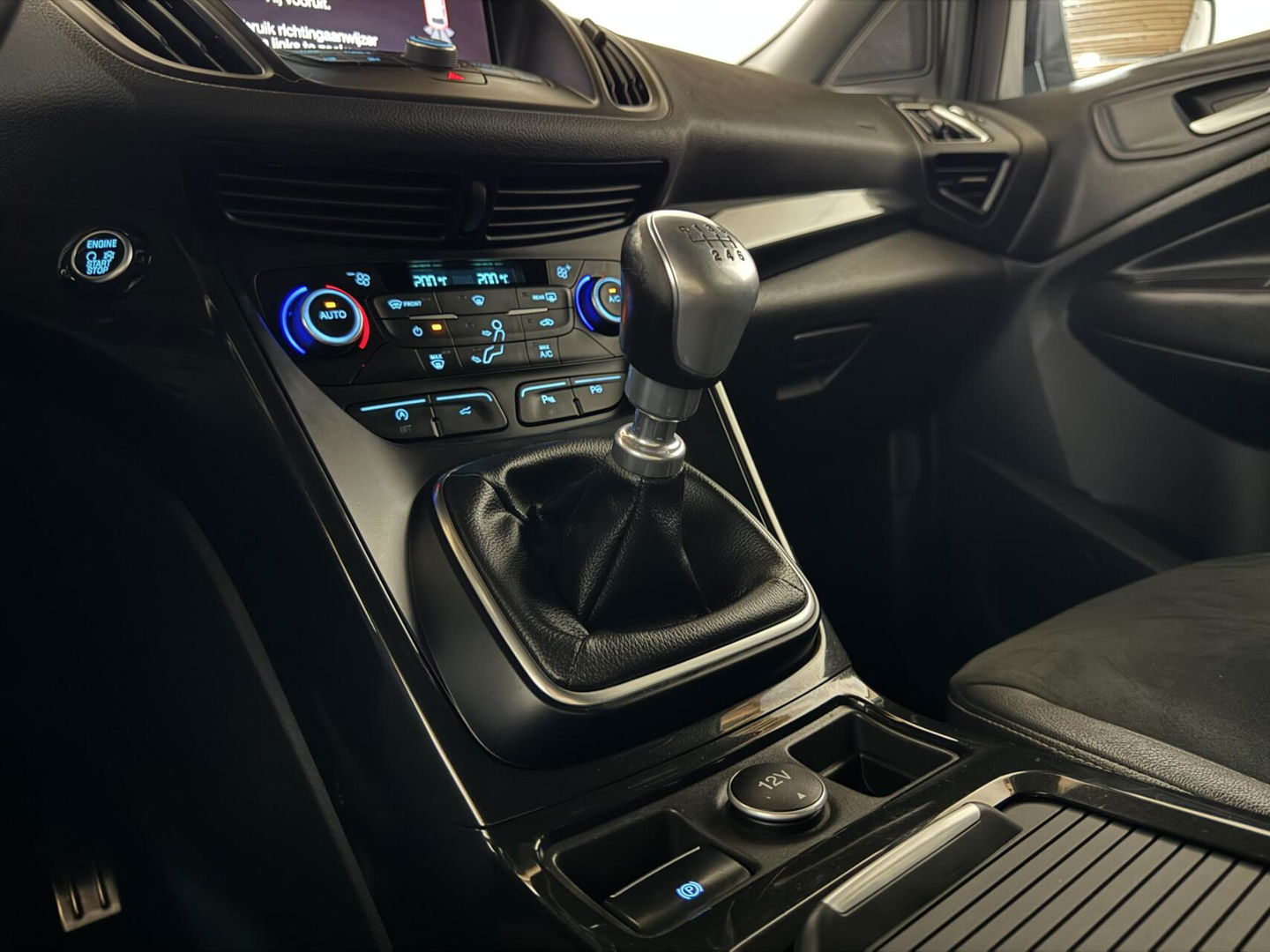 Ford Kuga 1.5 EcoBoost ST Line Navi Cruise Carplay PDC NAP