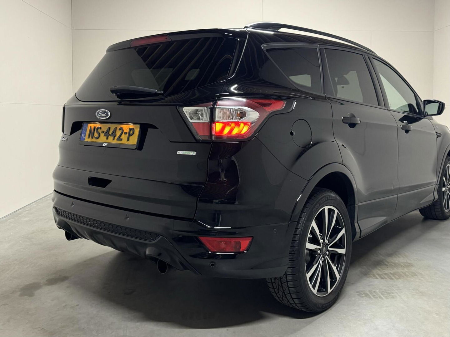 Ford Kuga 1.5 EcoBoost ST Line Navi Cruise Carplay PDC NAP