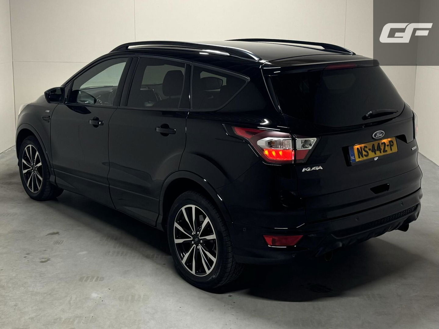 Ford Kuga 1.5 EcoBoost ST Line Navi Cruise Carplay PDC NAP