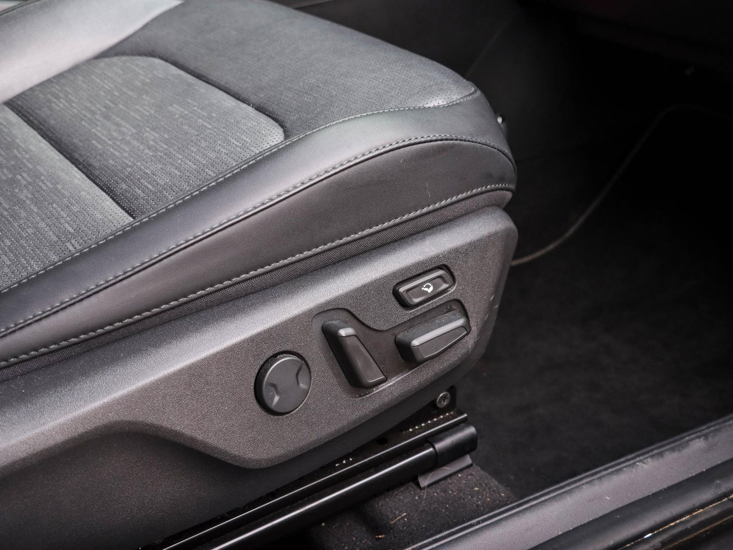 Kia Niro 1.6 GDi Hybrid ExecutiveLine Harman Kardon Panoramadak 18''