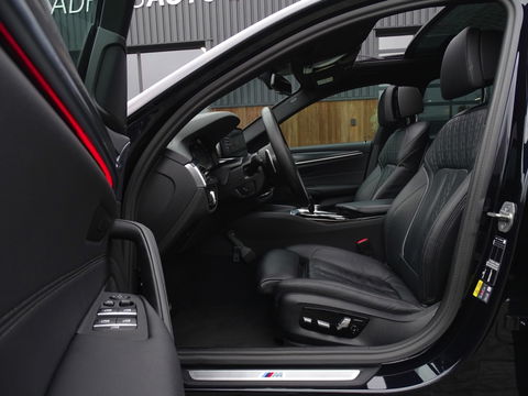 BMW 5 Serie Touring 530e 292PK M-Sport Individual / laser *NAP*
