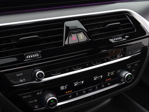 BMW 5 Serie Touring 530e 292PK M-Sport Individual / laser *NAP*