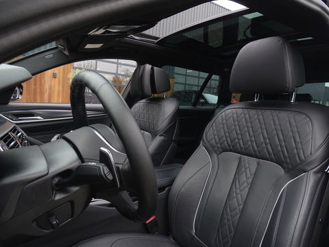 BMW 5 Serie Touring 530e 292PK M-Sport Individual / laser *NAP*