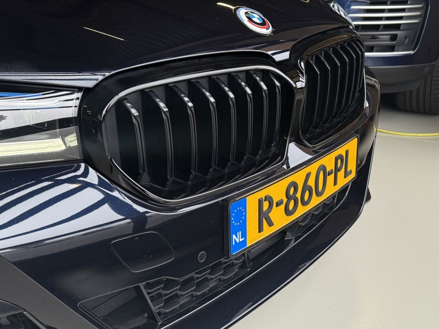 BMW 5 Serie Touring 530e 292PK M-Sport Individual / laser *NAP*