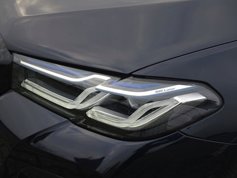 BMW 5 Serie Touring 530e 292PK M-Sport Individual / laser *NAP*