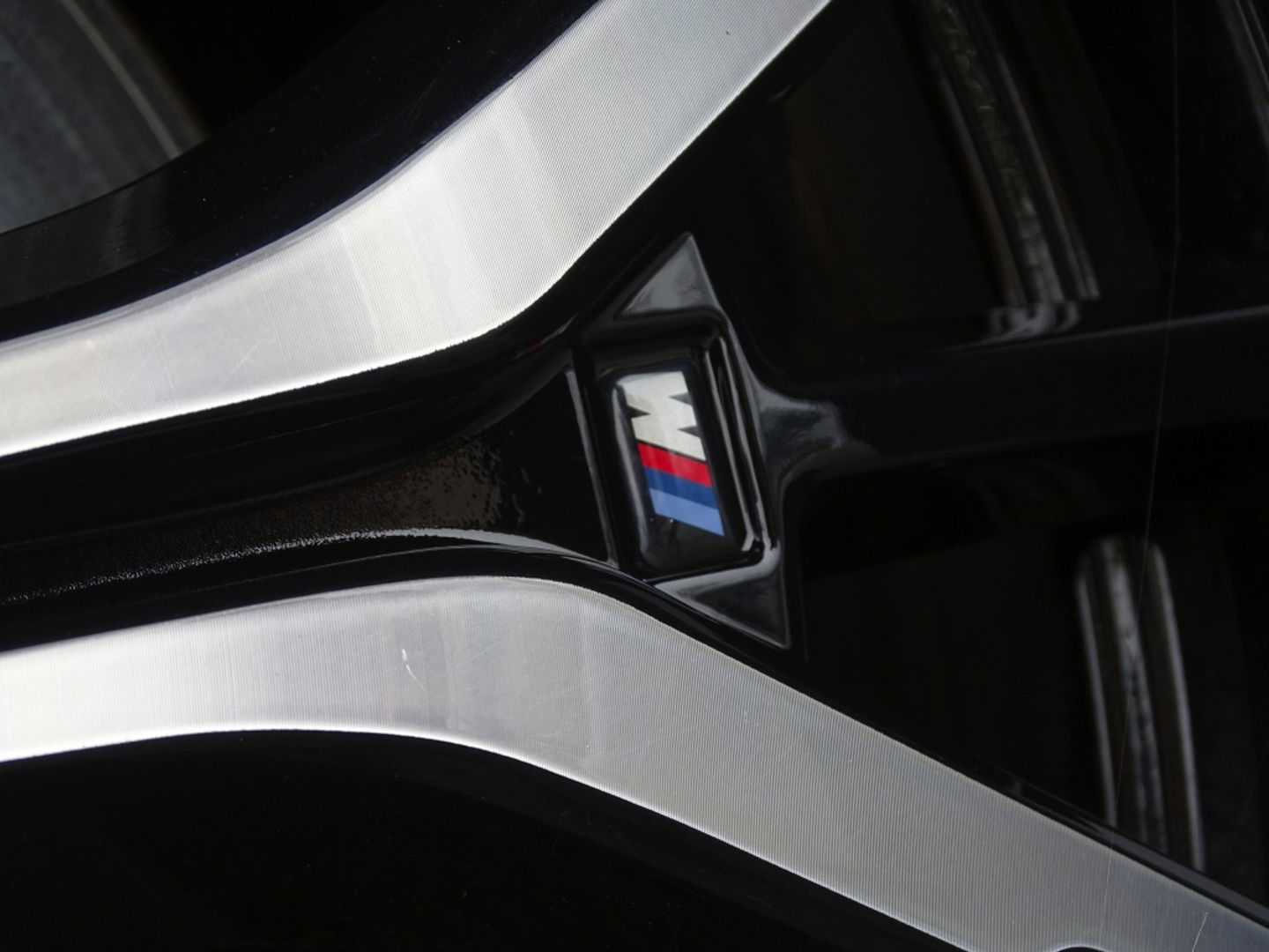 BMW 5 Serie Touring 530e 292PK M-Sport Individual / laser *NAP*