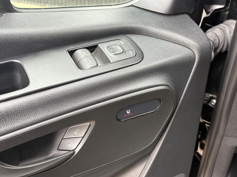 Mercedes-Benz Sprinter 317 L2H2 RWD | LED | Stoel gasgeveerd | 3.5 Ton |