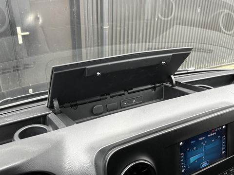 Mercedes-Benz Sprinter 317 L2H2 RWD | LED | Stoel gasgeveerd | 3.5 Ton |