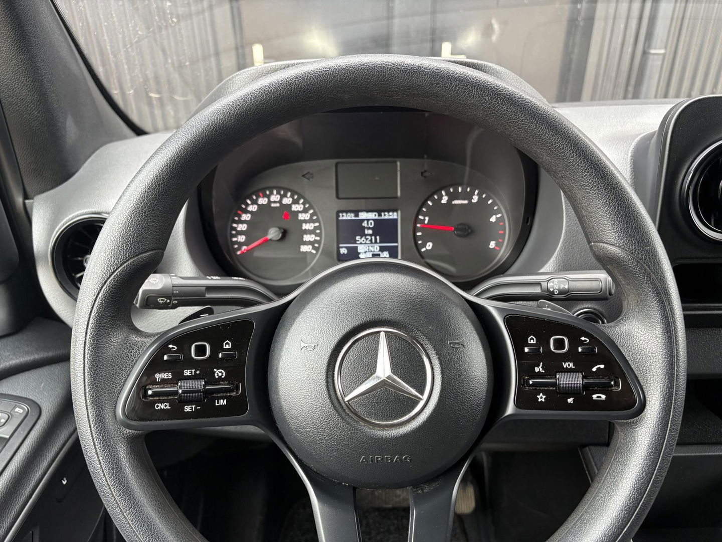 Mercedes-Benz Sprinter 317 L2H2 RWD | LED | Stoel gasgeveerd | 3.5 Ton |