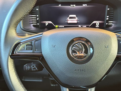 Škoda Karoq 1.5 TSI ACT Style | Automaat! | Apple Carplay | Android Auto | Camera | Navigatie | Stoelverwarming | Elektrische Achterklep | DAB | Adaptieve Cruise Control | Sfeerverlichting |
