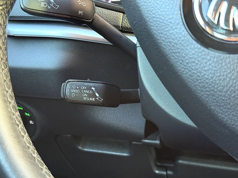 Škoda Karoq 1.5 TSI ACT Style | Automaat! | Apple Carplay | Android Auto | Camera | Navigatie | Stoelverwarming | Elektrische Achterklep | DAB | Adaptieve Cruise Control | Sfeerverlichting |