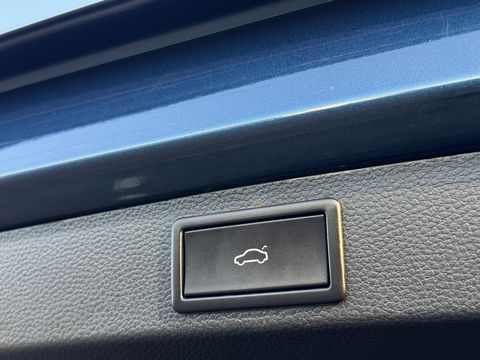Škoda Karoq 1.5 TSI ACT Style | Automaat! | Apple Carplay | Android Auto | Camera | Navigatie | Stoelverwarming | Elektrische Achterklep | DAB | Adaptieve Cruise Control | Sfeerverlichting |
