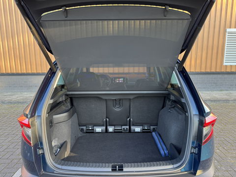 Škoda Karoq 1.5 TSI ACT Style | Automaat! | Apple Carplay | Android Auto | Camera | Navigatie | Stoelverwarming | Elektrische Achterklep | DAB | Adaptieve Cruise Control | Sfeerverlichting |
